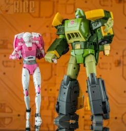 Fanstoys FT-24 Rouge Arcee -Action Figures Store 1d71d5f3ee