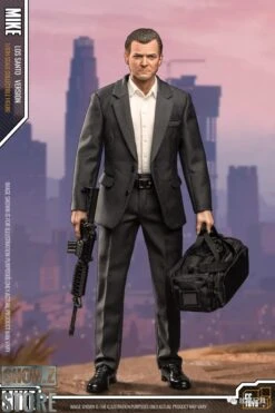 CCToys 1/6 Grand Theft Auto V Michael De Santa -Action Figures Store 24572ba3b4