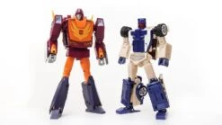 Xtransbots MM-XIII Crackup (Stunticons Breakdown) MX-XIII MX-13 -Action Figures Store 2d6e69919f