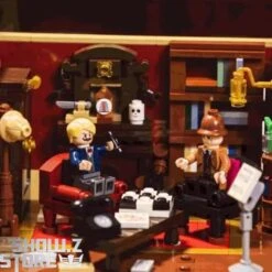 Pantasy 86218 Sherlock Holmes 221B Baker Street Building Blocks -Action Figures Store 3a6db3300e