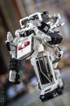 Takara MP-42 Masterpiece Cordon Diaclone Sunstreaker -Action Figures Store 6af351c18f