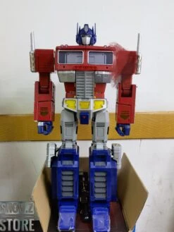 Lewin Resources Lewin-01 Atlas Optimus Prime Ultimate Limited Edition -Action Figures Store 7682c694b7