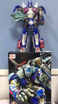Black Mamba 4th Party The Last Knight Optimus Prime Oversized -Action Figures Store fed2694e15